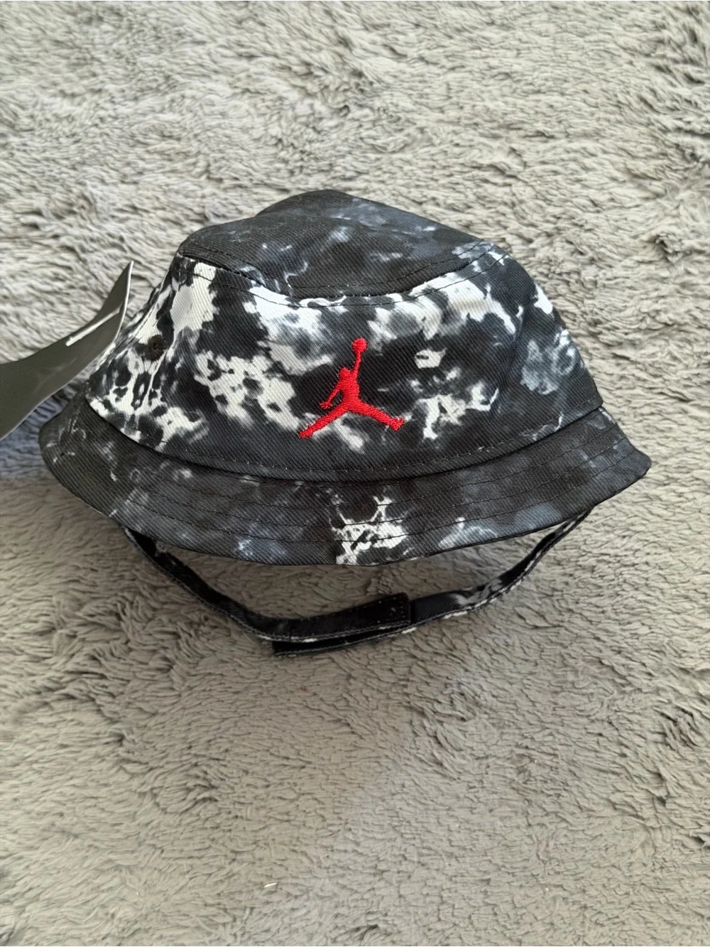 Nike Jordan Baby' Black Tie-Dye Jumpman Bucket Hat - Red Logo